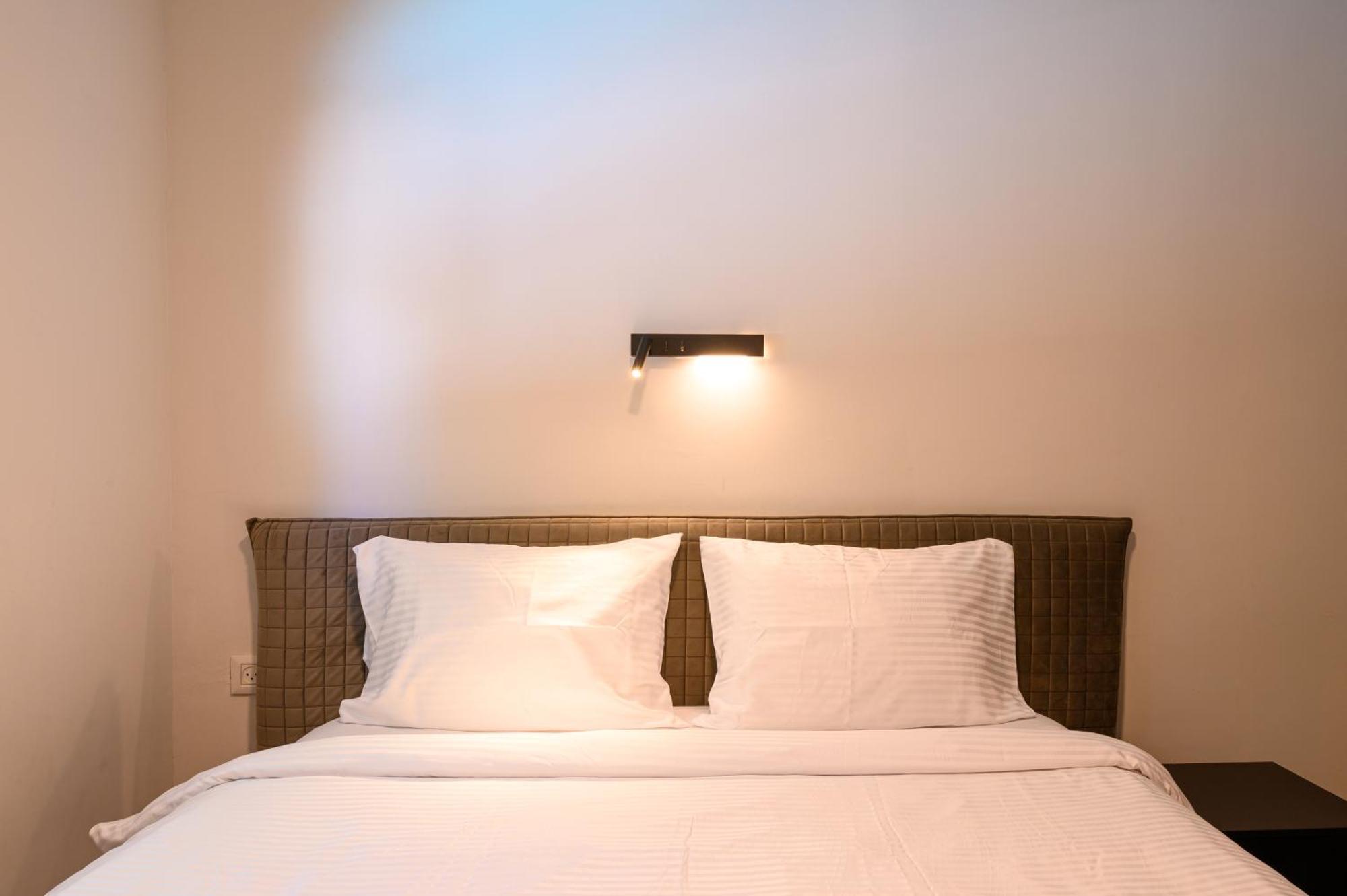 Rokah Luxury Villa At Ramat Hahayal Tel Aviv Room photo