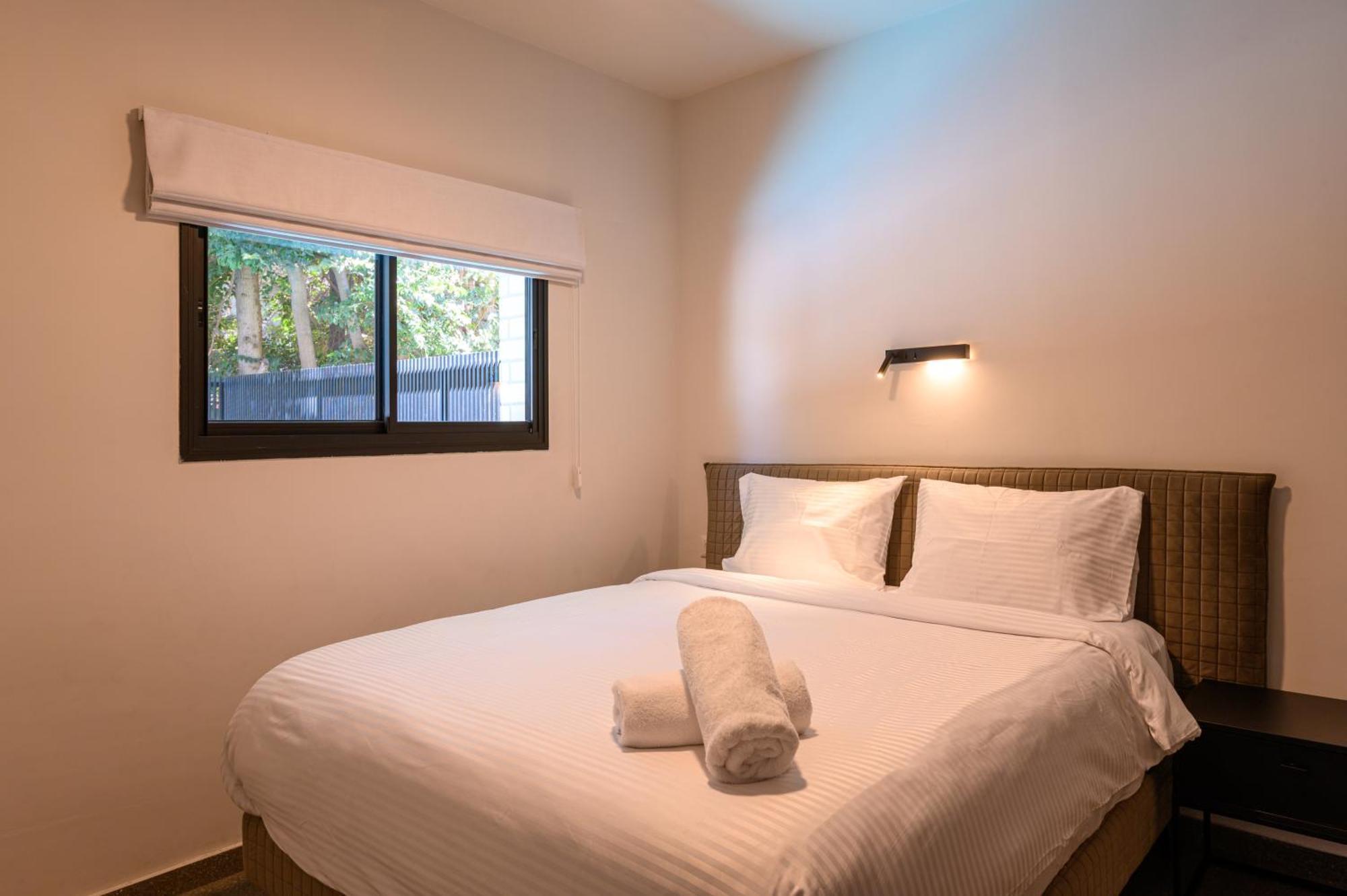 Rokah Luxury Villa At Ramat Hahayal Tel Aviv Room photo
